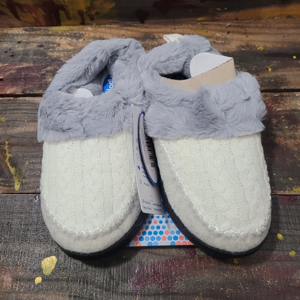 Women Floopi sandals size M (7-8) new‎